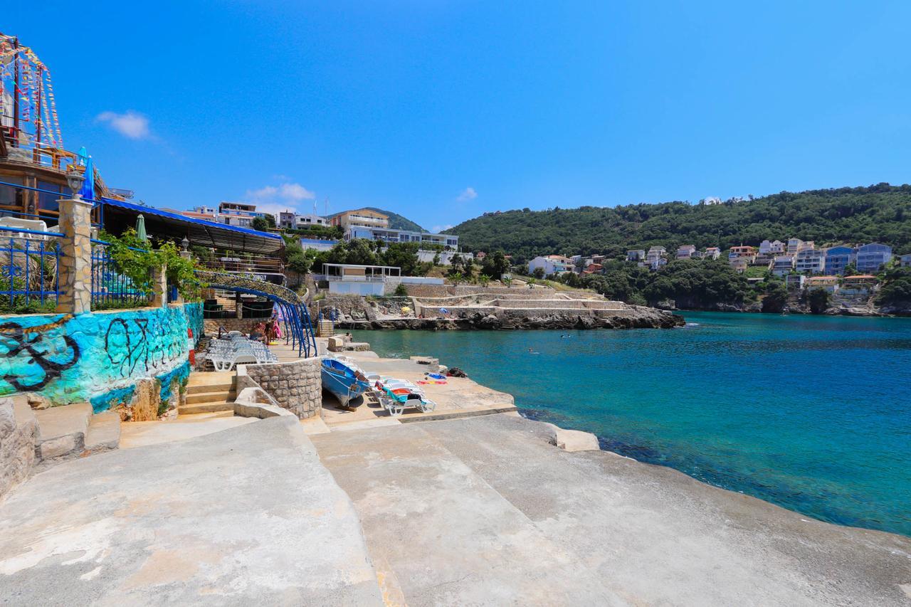 El Mar Apartments Bar Εξωτερικό φωτογραφία
